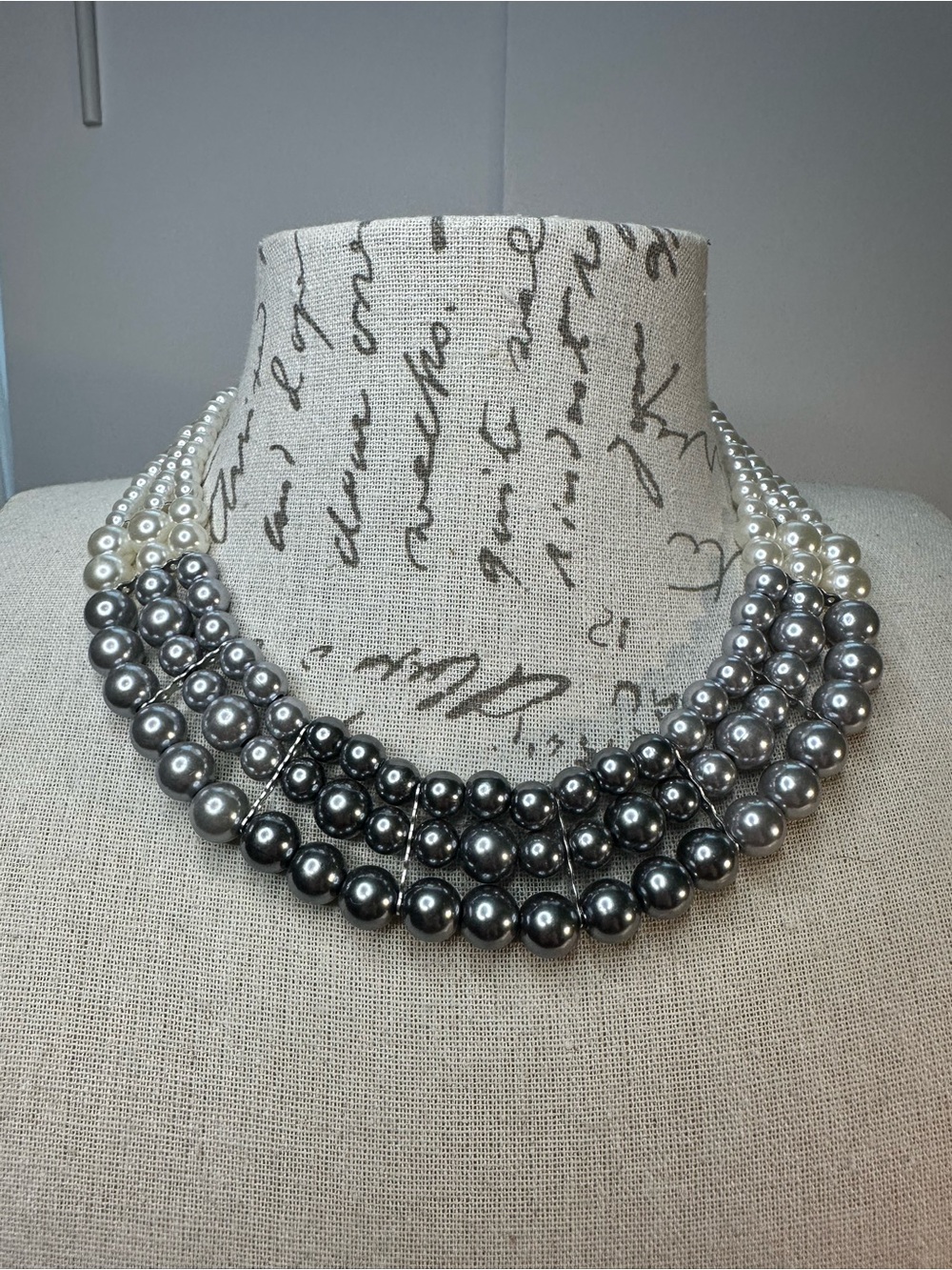 Vintage Two-Tone Multi-Strand Pearl Necklace - Gray & White